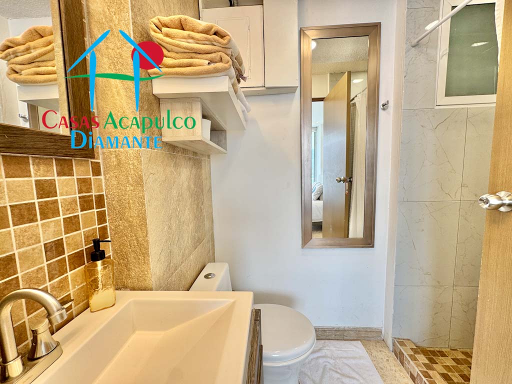Torreblanca Torre Verde 2165 - Baño recámara principal 1